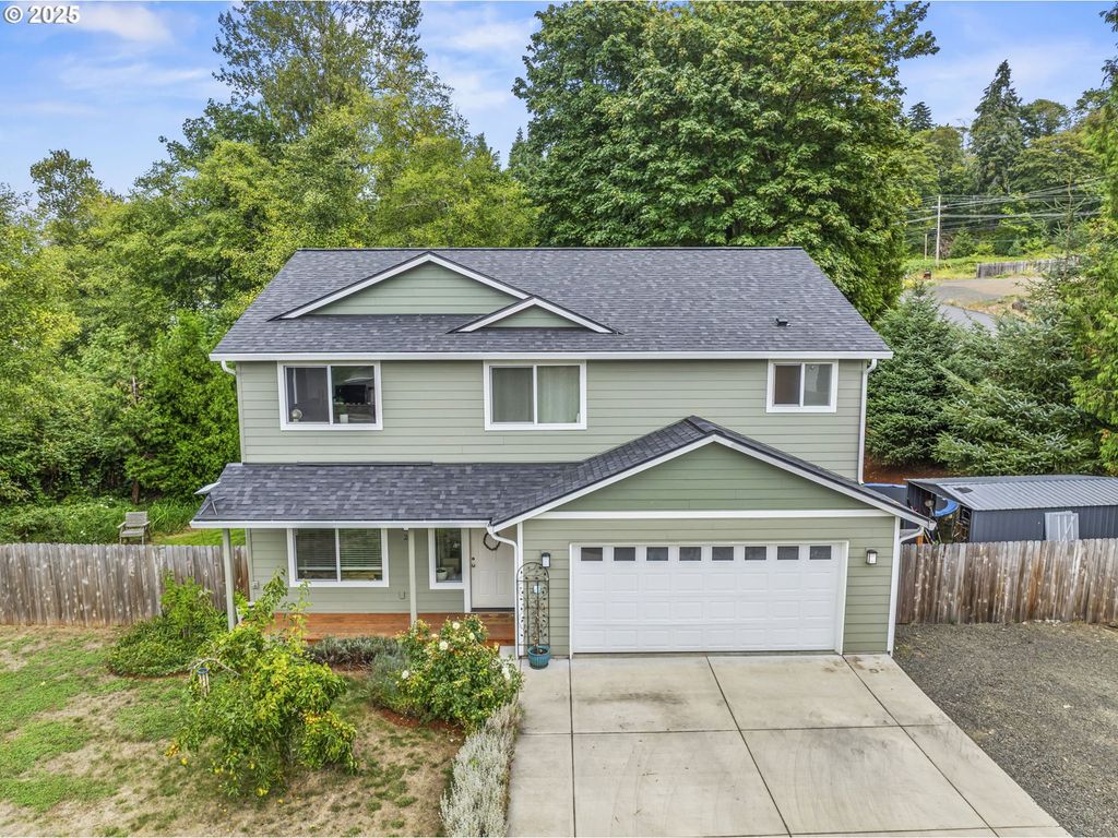 26 MARINA Dr, Cathlamet, WA 98612
