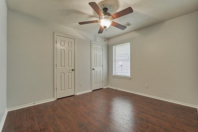 27 E Russet Grove Circle, The Woodlands, TX 77384