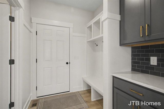 10459 Poppy Lane, Allendale, MI 49401