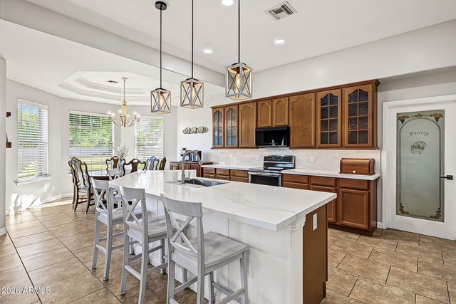 17313 W OCOTILLO Road, Waddell, AZ 85355