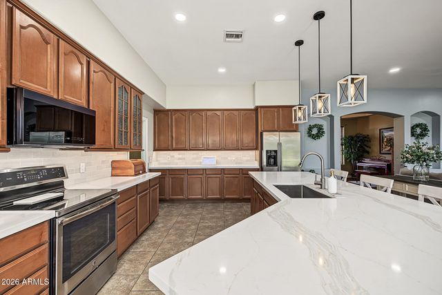 17313 W OCOTILLO Road, Waddell, AZ 85355