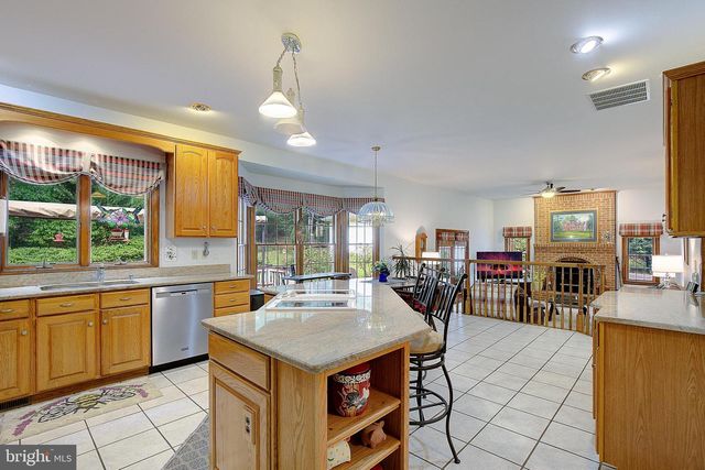 7421 STONE CT, Saint Leonard, MD 20685