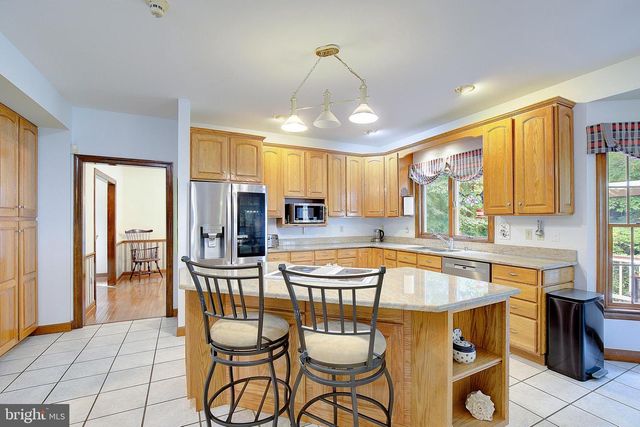 7421 STONE CT, Saint Leonard, MD 20685