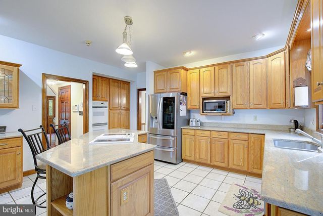7421 STONE CT, Saint Leonard, MD 20685