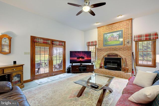 7421 STONE CT, Saint Leonard, MD 20685