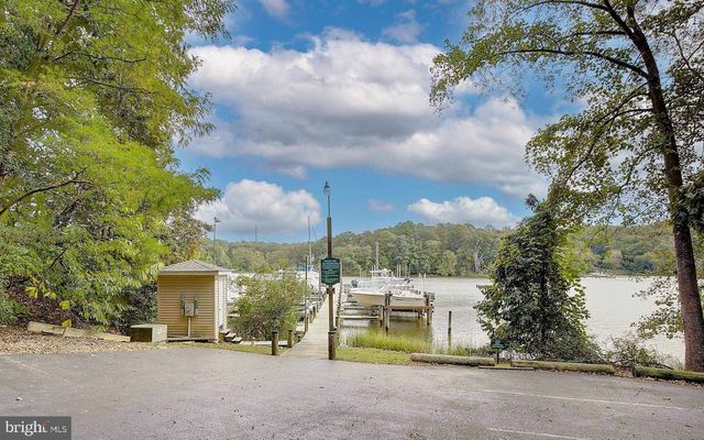 7421 STONE CT, Saint Leonard, MD 20685