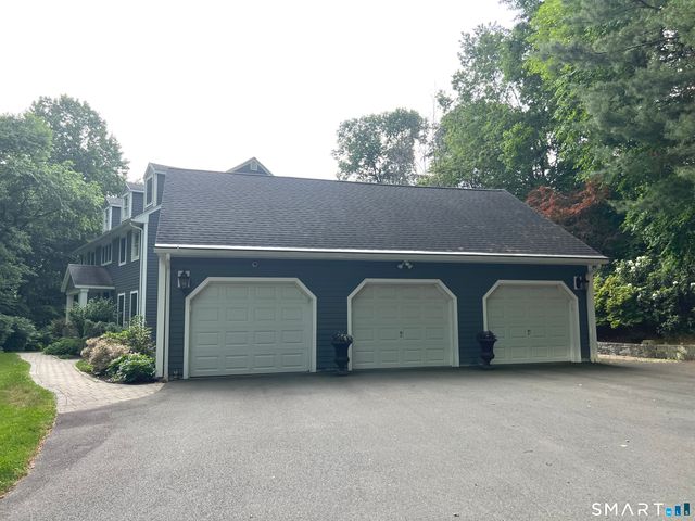60 West Meadow Road, Hamden, CT 06518