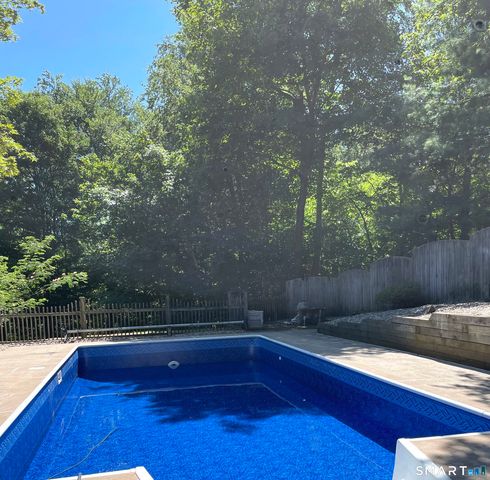 60 West Meadow Road, Hamden, CT 06518