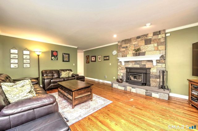 60 West Meadow Road, Hamden, CT 06518