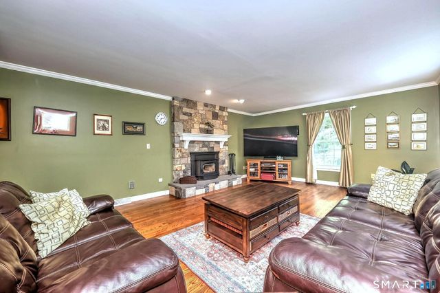 60 West Meadow Road, Hamden, CT 06518