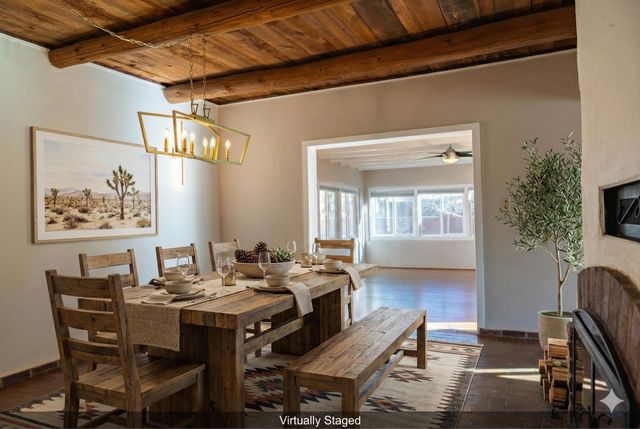 929 Stuart Road NW, Albuquerque, NM 87114