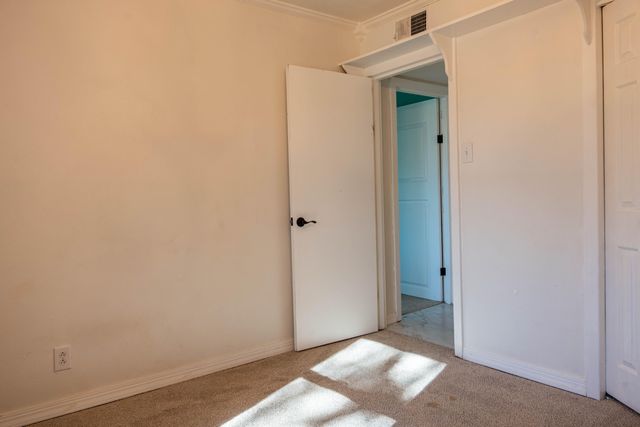 929 Stuart Road NW, Albuquerque, NM 87114