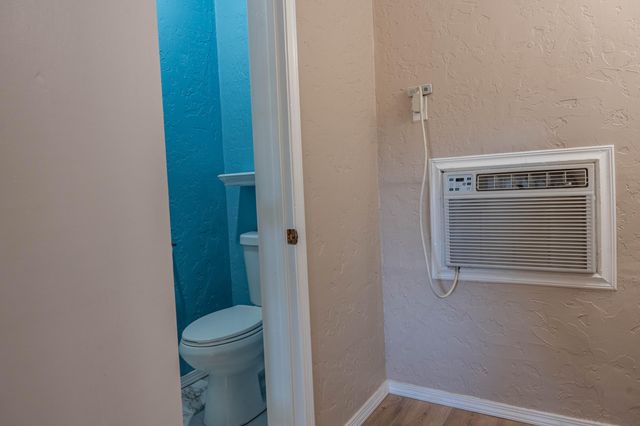 929 Stuart Road NW, Albuquerque, NM 87114