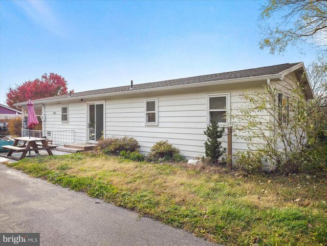 11362 ORCHARD ROAD RD, Waynesboro, PA 17268