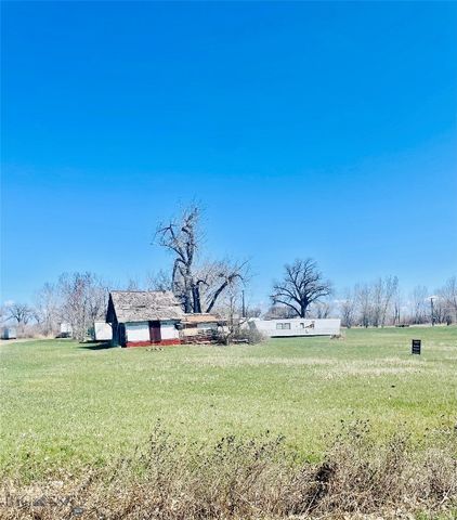 1314 Missouri Street, Chinook, MT 59523