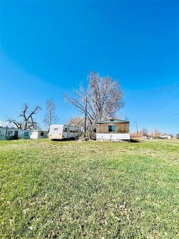 1314 Missouri Street, Chinook, MT 59523