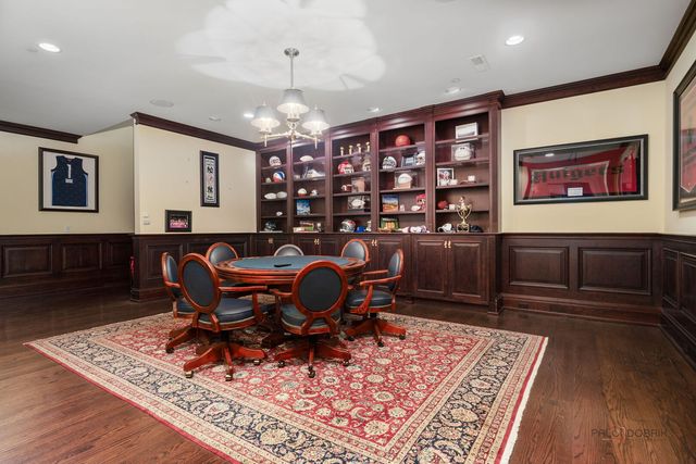 93 Hawley Woods Road, Barrington, IL 60010