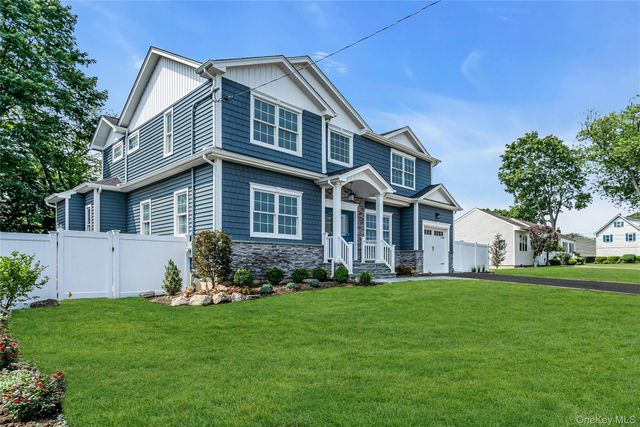 68 Caroline Street, Bethpage, NY 11714