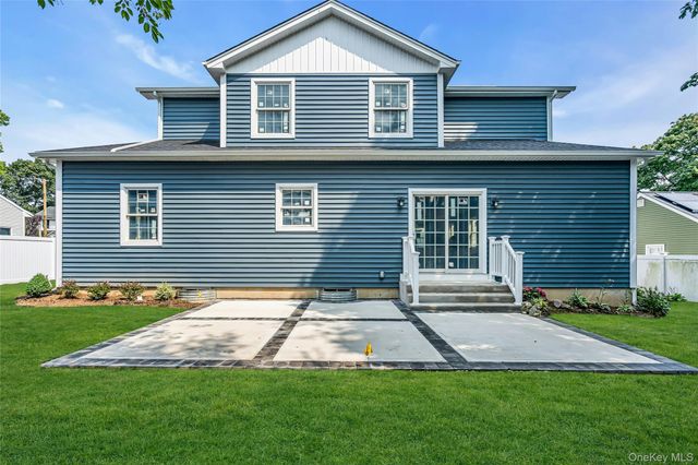 68 Caroline Street, Bethpage, NY 11714