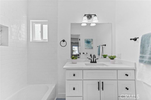 268 W Willow, Pomona, CA 91768