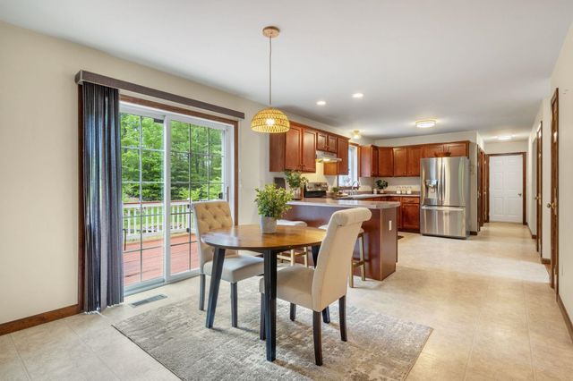 7 Westminster Lane, Auburn, NH 03032