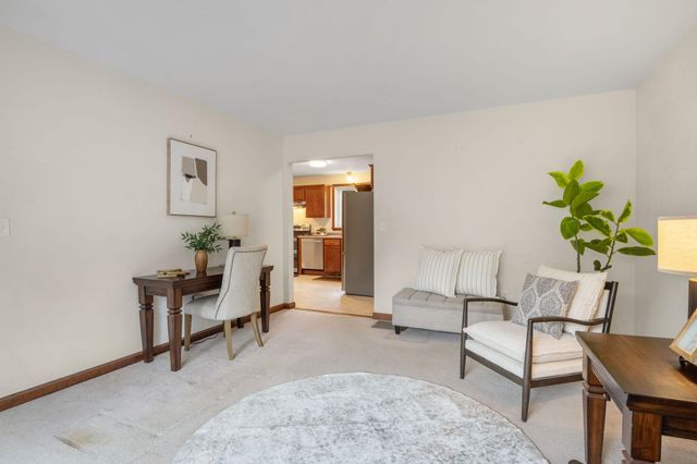7 Westminster Lane, Auburn, NH 03032
