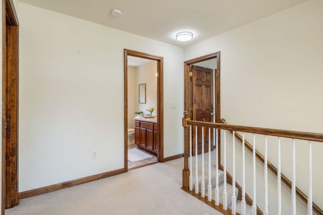 7 Westminster Lane, Auburn, NH 03032