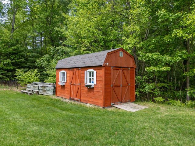 7 Westminster Lane, Auburn, NH 03032