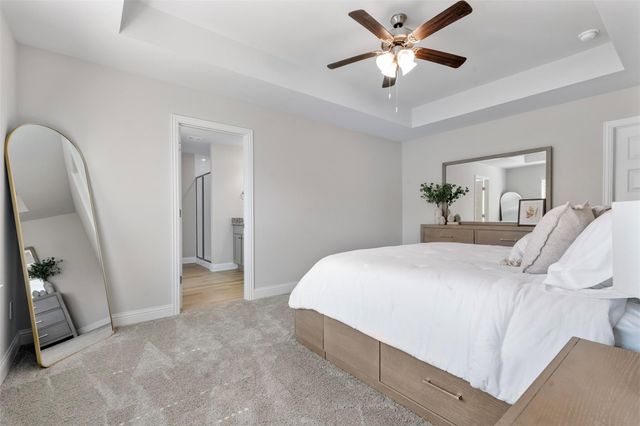 5321 W Bayou Maison Circle, Dickinson, TX 77539