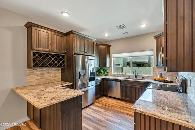 2833 S Full Moon Drive, Tucson, AZ 85713