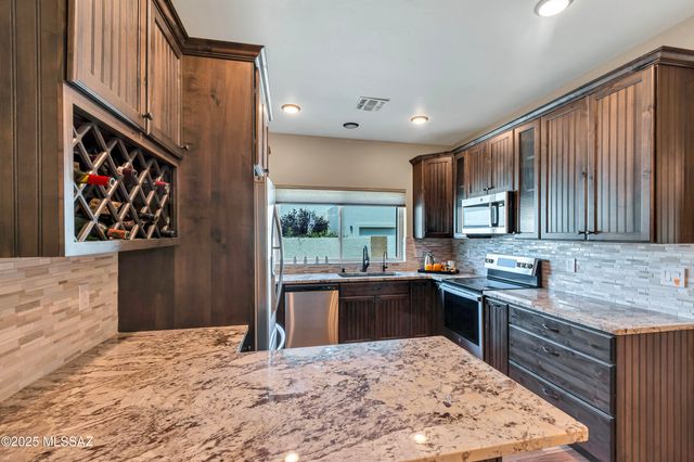 2833 S Full Moon Drive, Tucson, AZ 85713