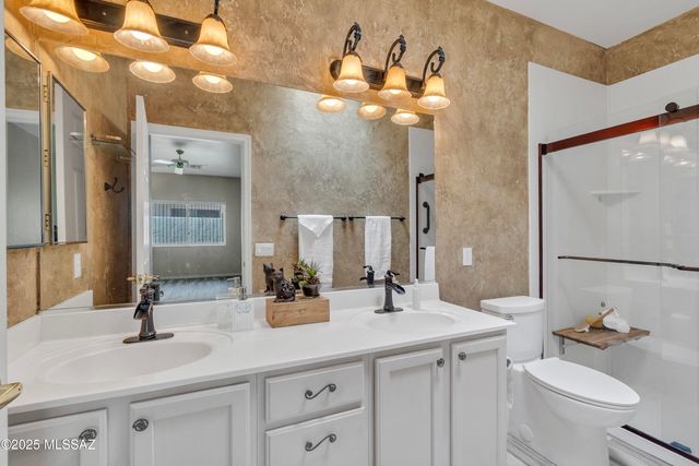 2833 S Full Moon Drive, Tucson, AZ 85713