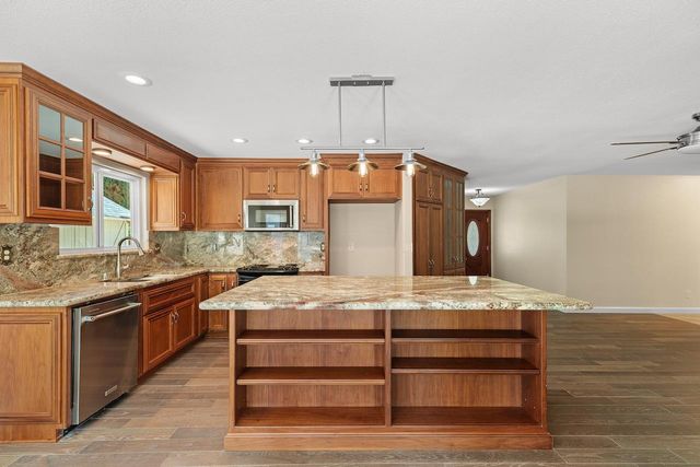 940 Constitution Way, Tracy, CA 95376