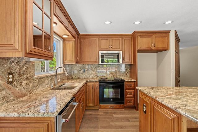 940 Constitution Way, Tracy, CA 95376