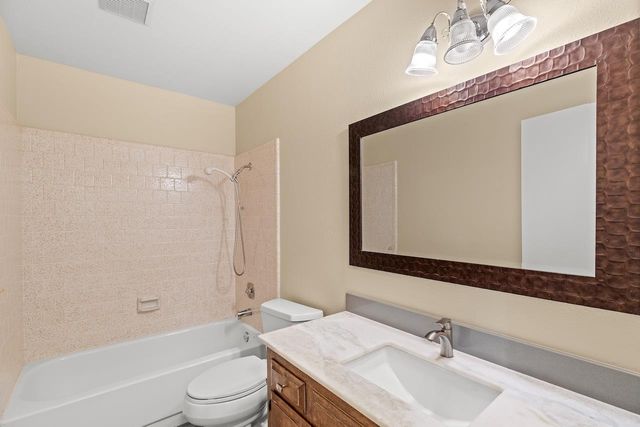 940 Constitution Way, Tracy, CA 95376