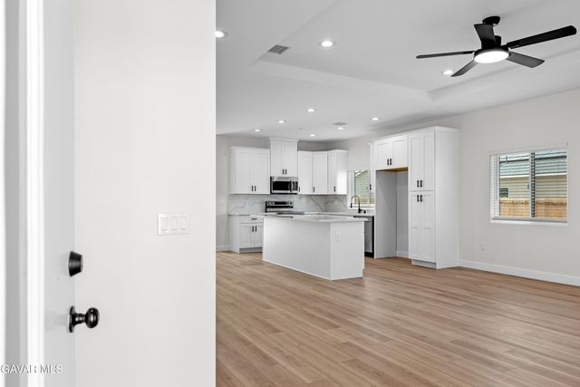 21651 Karen Place, California City, CA 93505