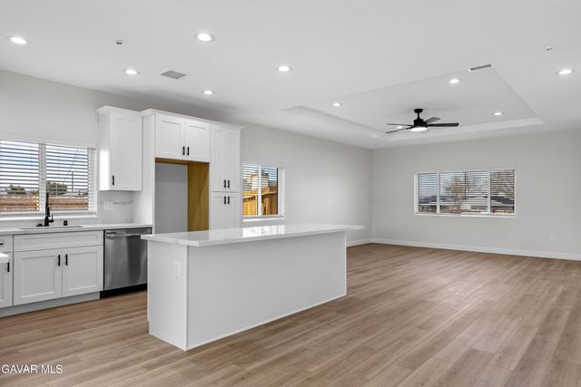 21651 Karen Place, California City, CA 93505