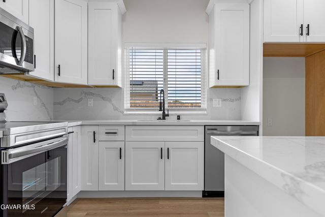 21651 Karen Place, California City, CA 93505