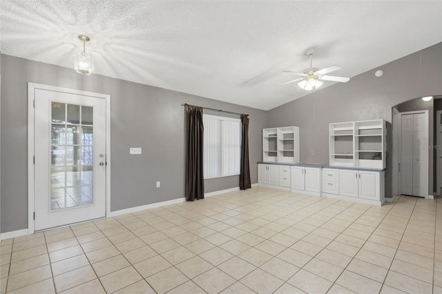 315 WALNUT AVENUE, Orange City, FL 32763