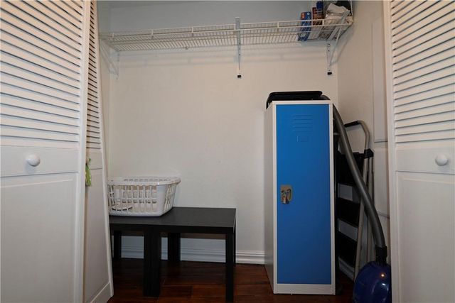 1750 N Bayshore Dr 2403, Miami, FL 33132