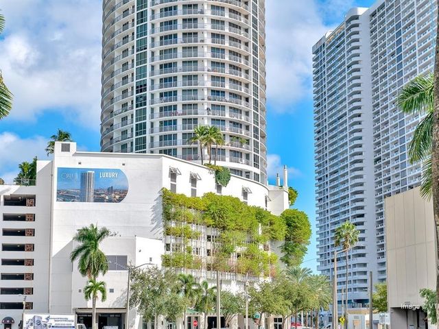 1750 N Bayshore Dr 2403, Miami, FL 33132
