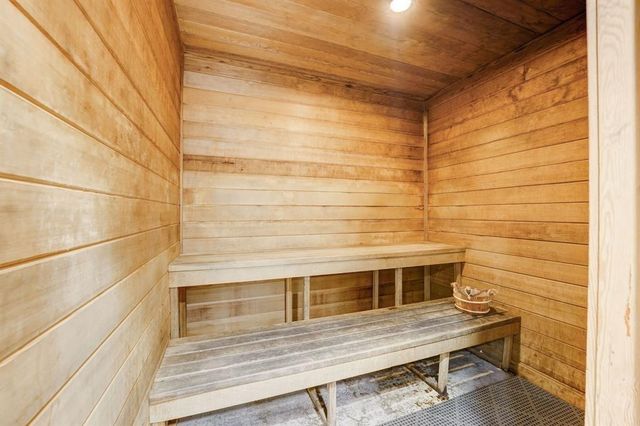 1750 N Bayshore Dr 2403, Miami, FL 33132