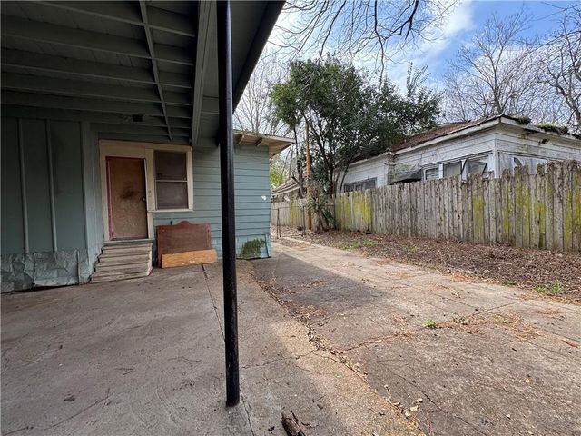 1814 HILL Street, Alexandria, LA 71301