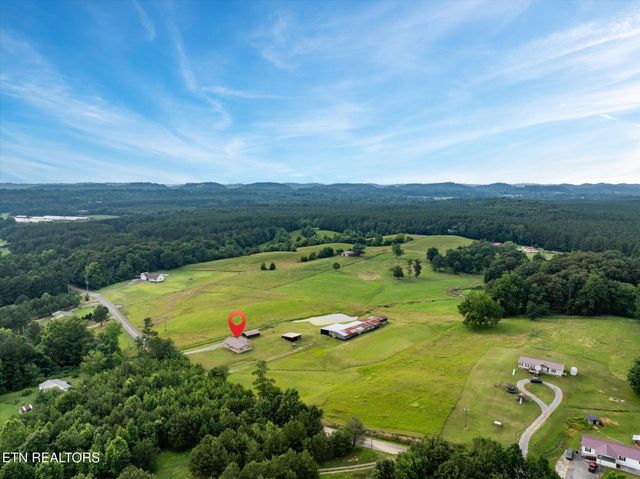 245 County Road 775, Riceville, TN 37370