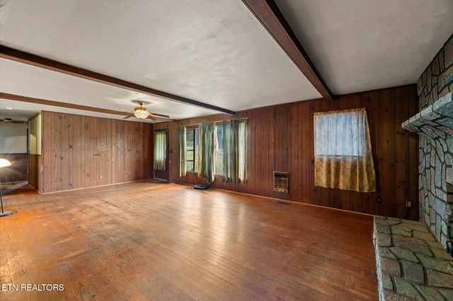 245 County Road 775, Riceville, TN 37370