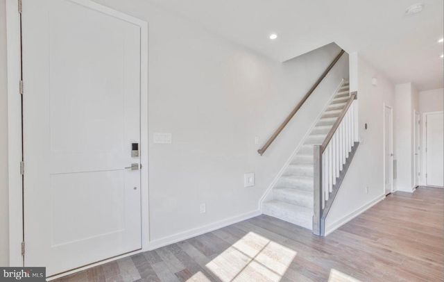 7512 SAWYER FARM DR, Mclean, VA 22102