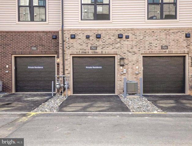 7512 SAWYER FARM DR, Mclean, VA 22102