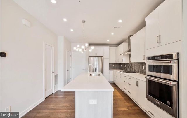 7512 SAWYER FARM DR, Mclean, VA 22102