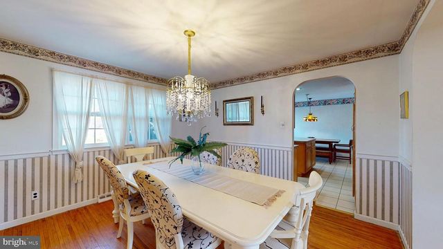 213 WAYNE DR, Cinnaminson, NJ 08077