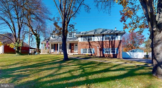 213 WAYNE DR, Cinnaminson, NJ 08077